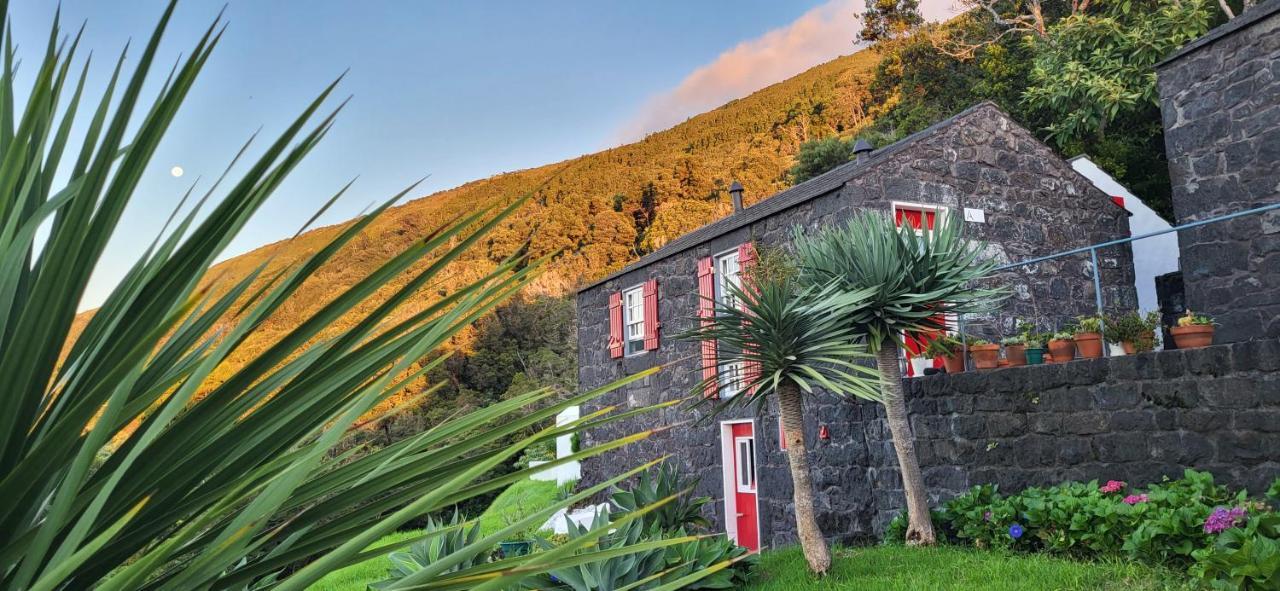 Casas De Incensos - Ter -Ta Guest House Pontas Negras Eksteriør bilde